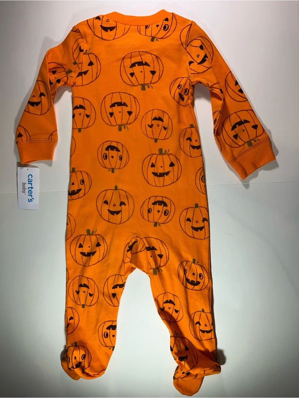Carter’s Jack-o’Lantern Footed Sleeper 9 months nwt